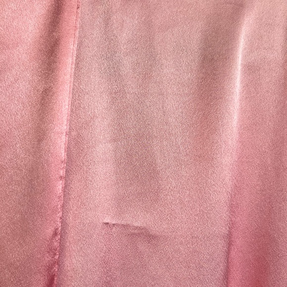 Limited Edition Victoria's Secret 2016 Pink Robe - Picture 7 of 16